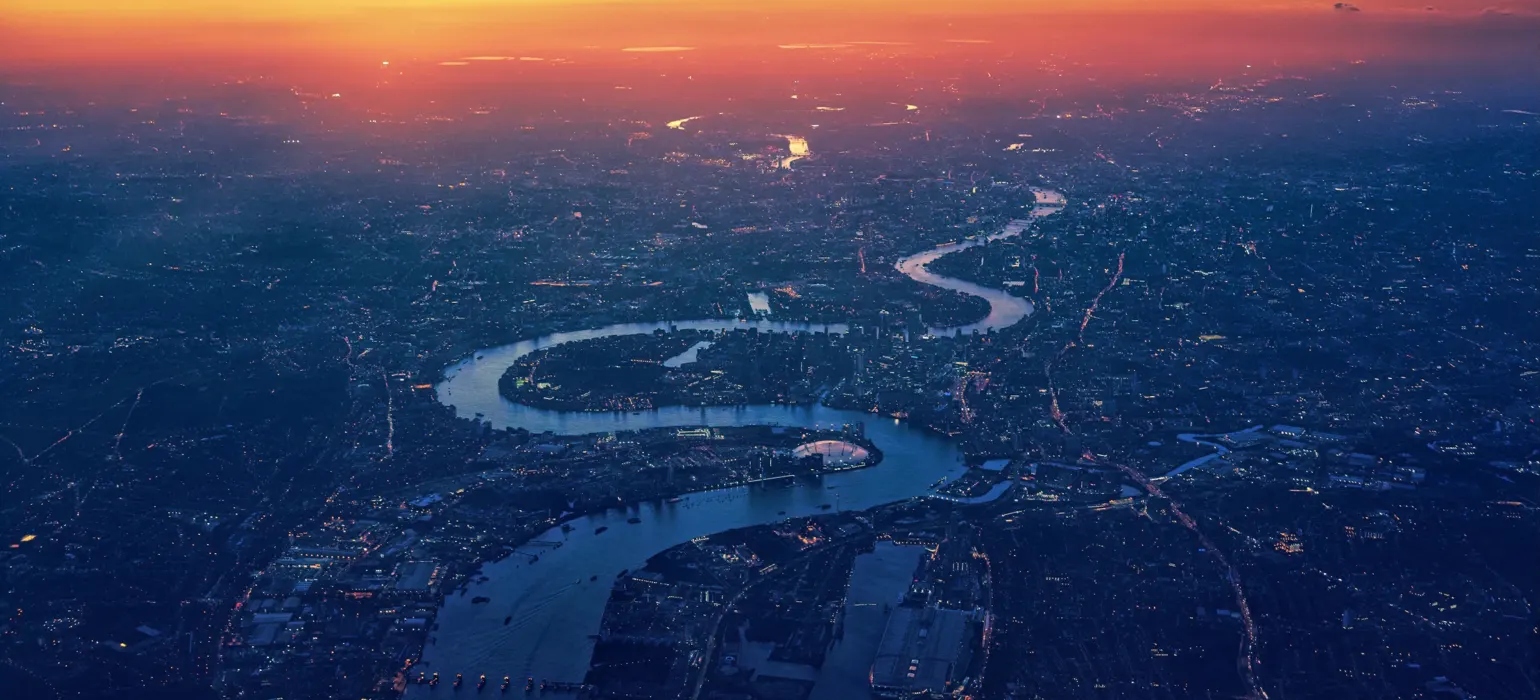 Bird's eye view of city